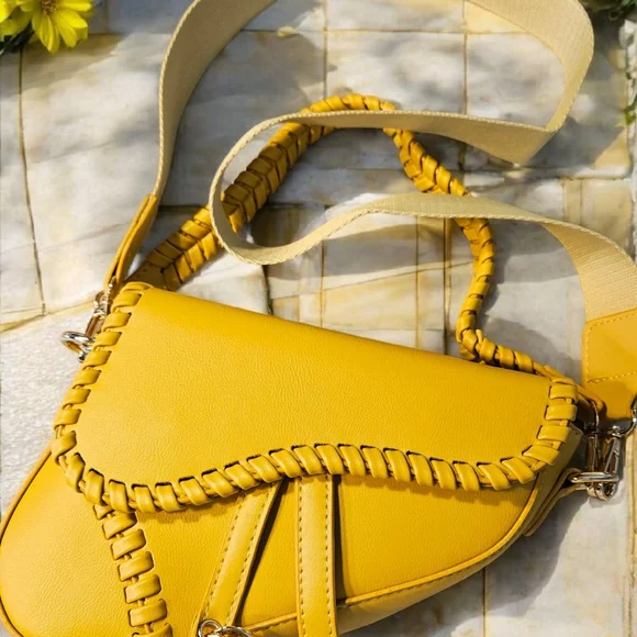 SPRING SALE!! Yellow Commuter Designer Women's Bag - Picture 7 of 9